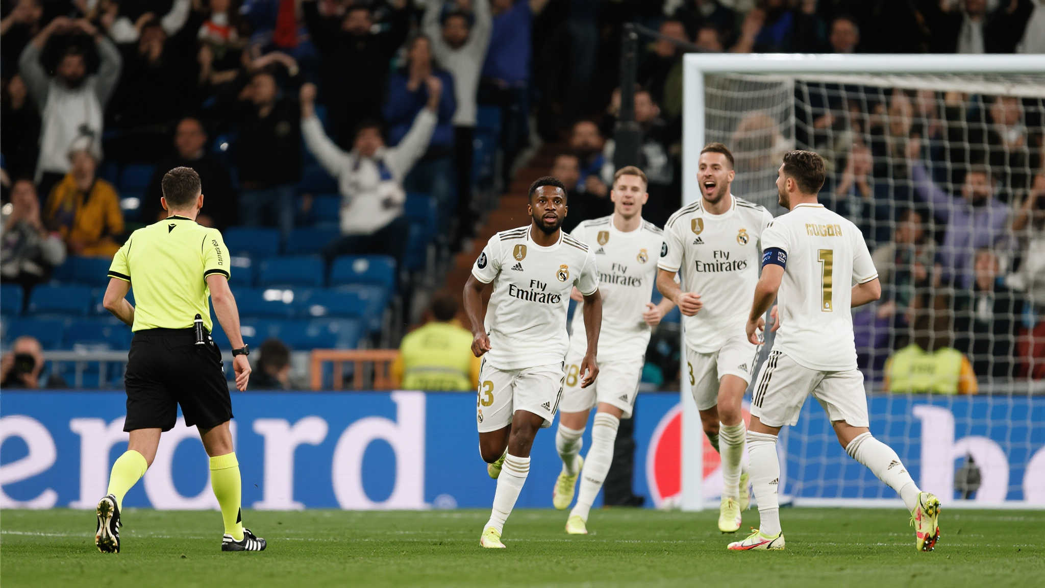 皇马十人应战3-1胜帕丘卡，世俱杯开门红